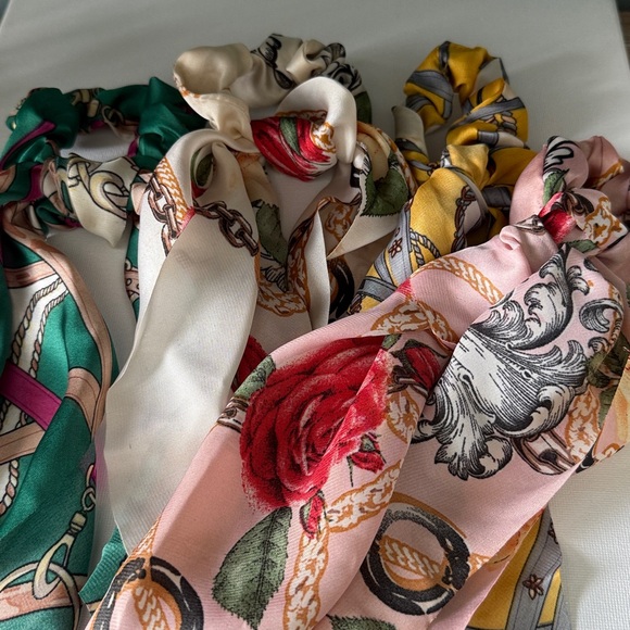 Twillys and hair ties bundle - Picture 2 of 3